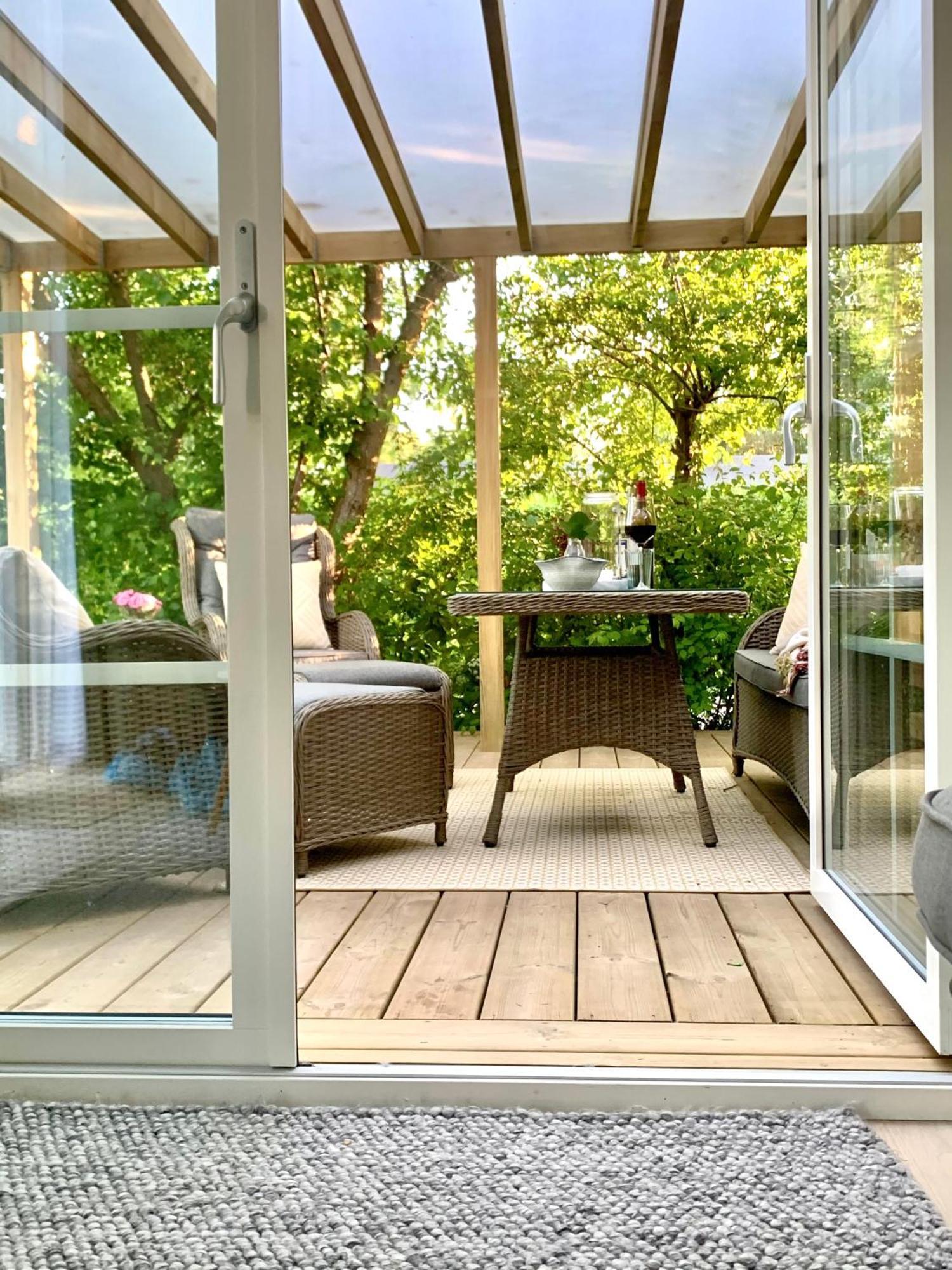 Strandnaera, Pergola, P-Plats I Hoellviken Exterior photo